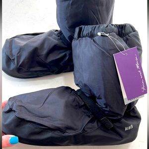NWT BLOCH Warm Up Dance / Gymnastics Team Boots - Unisex XL